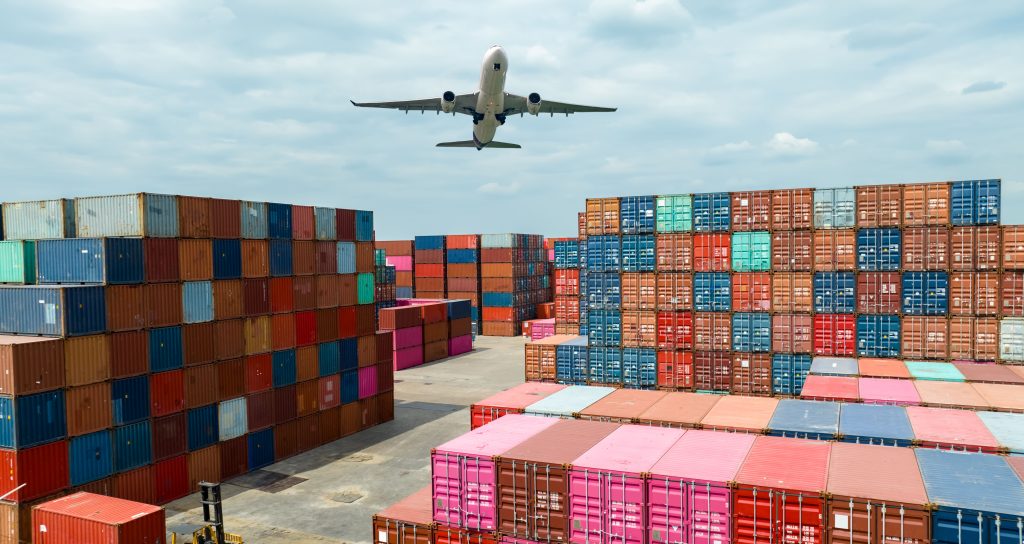 Tips dan Cara Kirim Barang Lewat Cargo Udara yang Aman